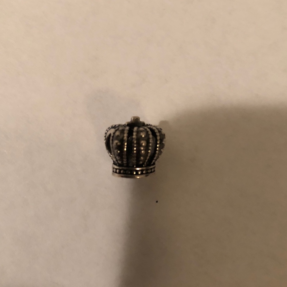 Pandora crown charm